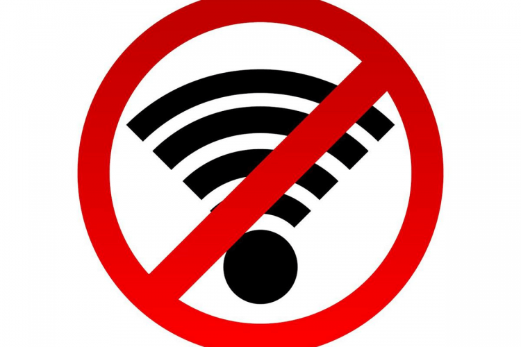 Do Not Login Via A Public WiFi